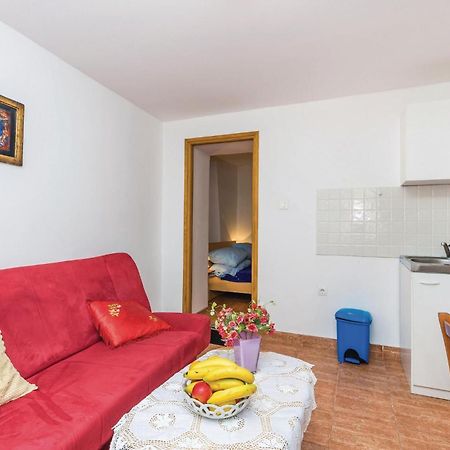1 Bedroom Nice Apartment In Senj Senj  Eksteriør bilde